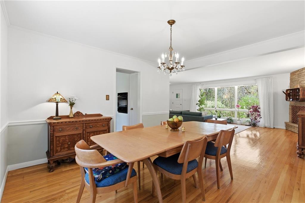 90 Dietrich Road Pittsburgh, PA 15238 - Photo 8 of 36 Dining to Living