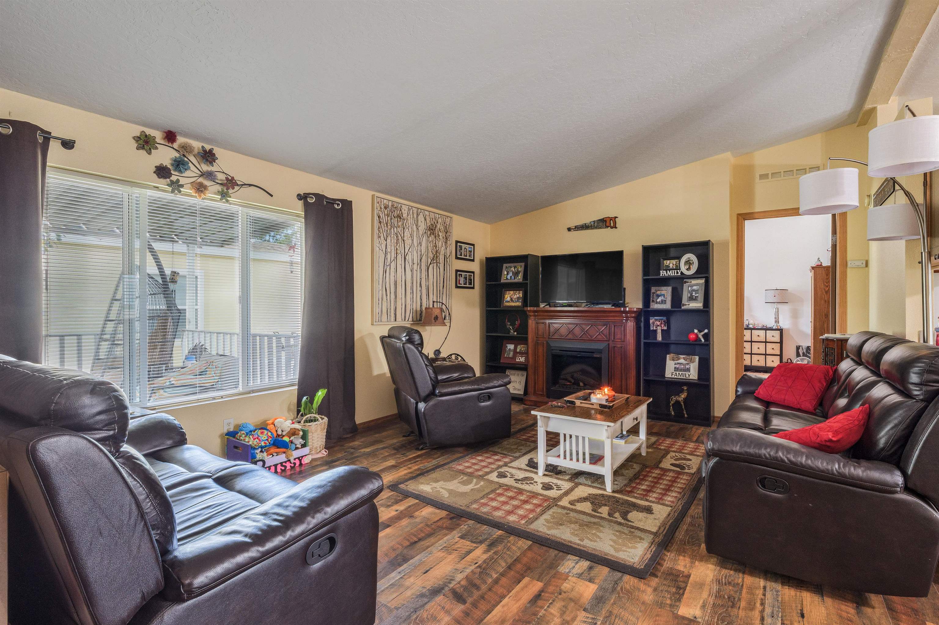 435 32 Road, Unit 477 Clifton, CO 81520 - Photo 3 of 12 Gallery Image 3