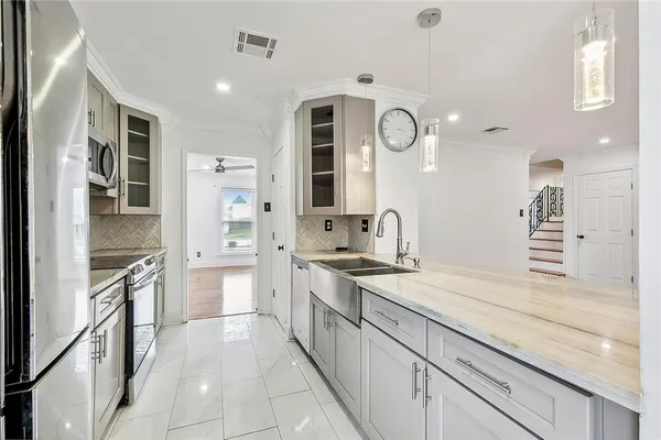 $2,800 | 4112 Lake Trail Drive, Kenner, LA 70065