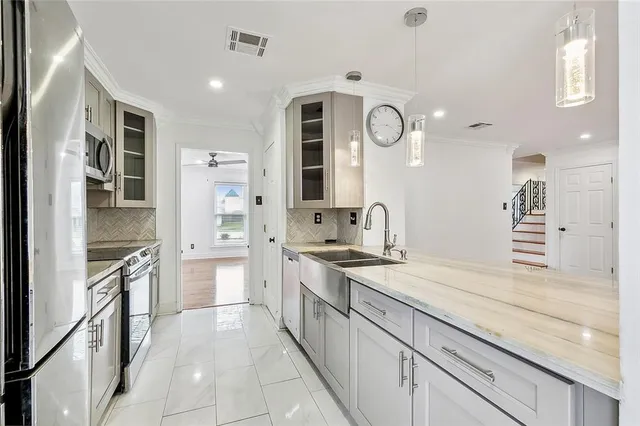 $3,000 | 4112 Lake Trail Drive, Kenner, LA 70065