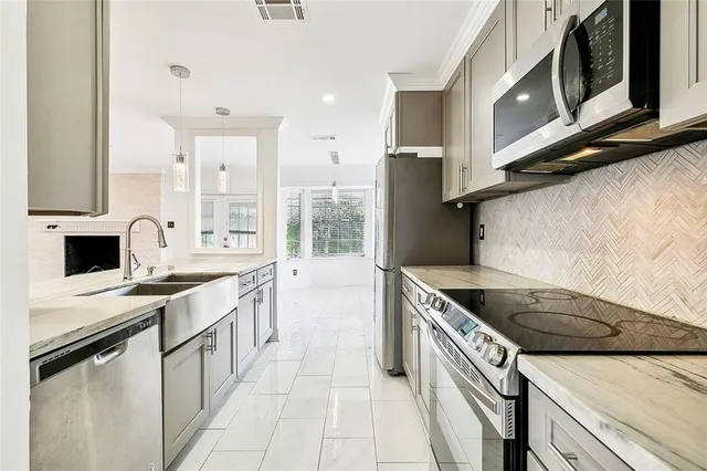 $3,000 | 4112 Lake Trail Drive, Kenner, LA 70065