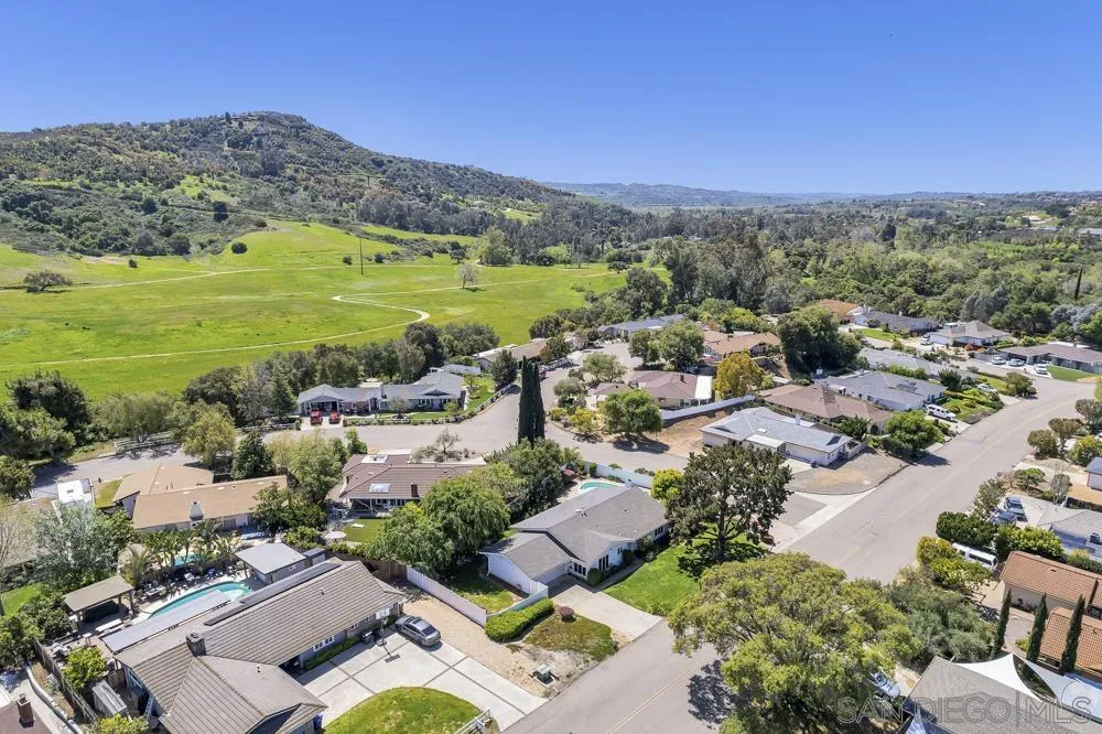 3563 Oak Cliff Drive Fallbrook, CA 92028 - Photo 39 of 43 a view of a city with mountains in the background