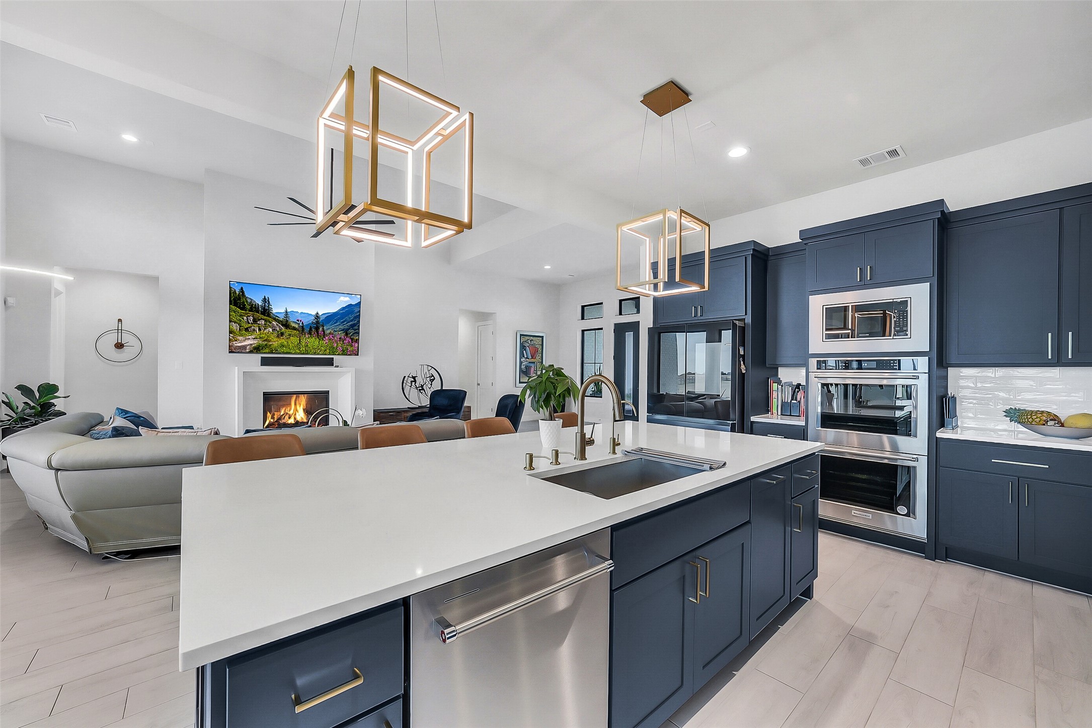 1005 Falcon Cove Waller, TX 77484 - Photo 12 of 48