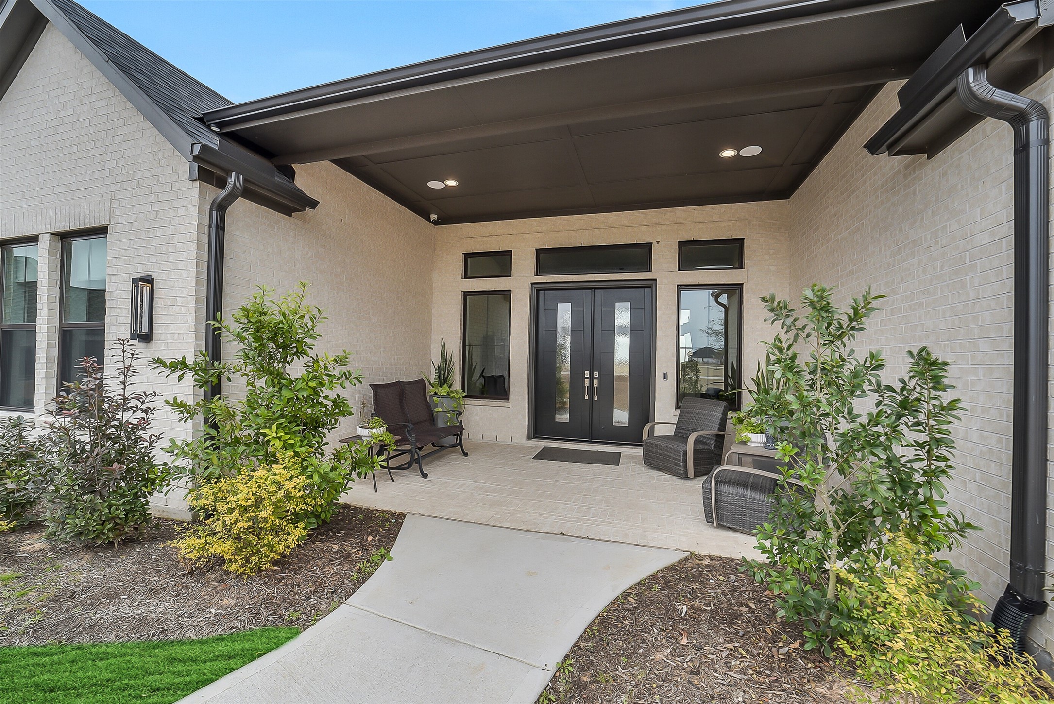 1005 Falcon Cove Waller, TX 77484 - Photo 3 of 48