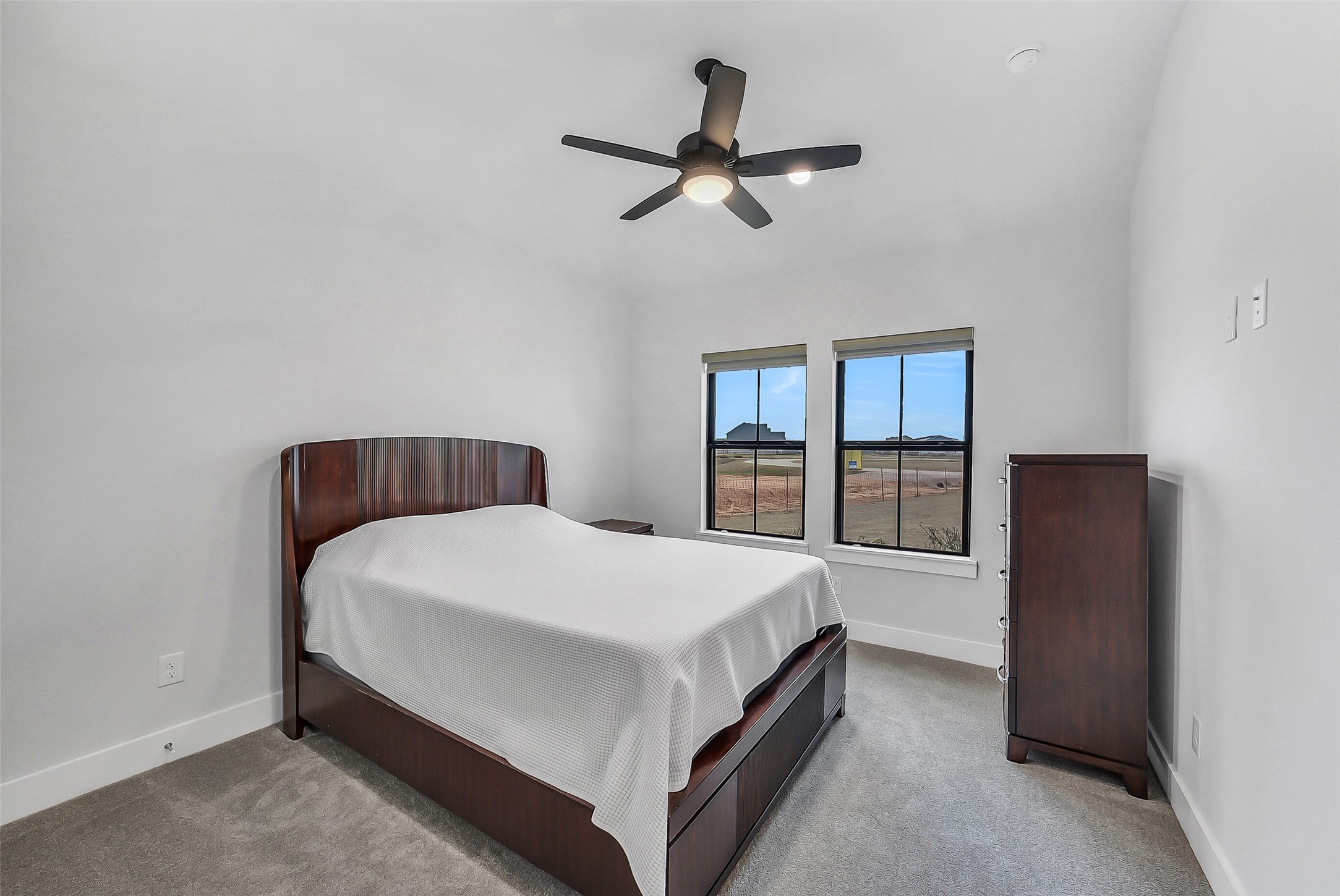 1005 Falcon Cove Waller, TX 77484 - Photo 32 of 48