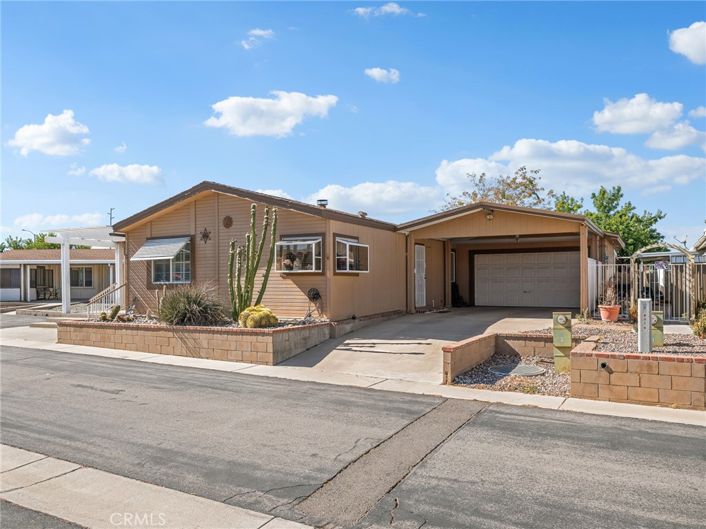 12550 Main Street, Unit 2 Hesperia, CA 92345 - Photo 2 of 30