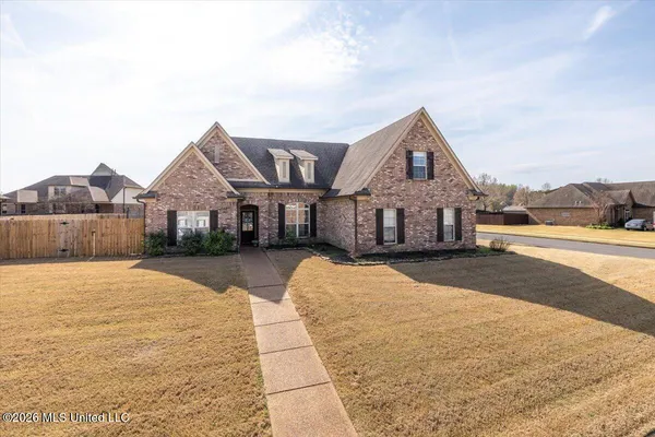 $399,500 | 1768 Linden Drive, Nesbit, MS 38651