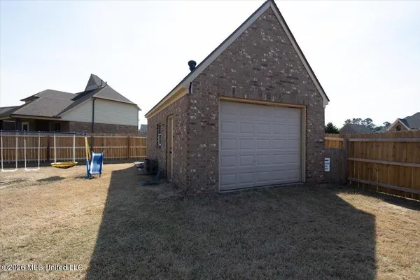 $399,500 | 1768 Linden Drive, Nesbit, MS 38651