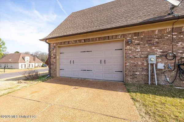 $399,500 | 1768 Linden Drive, Nesbit, MS 38651