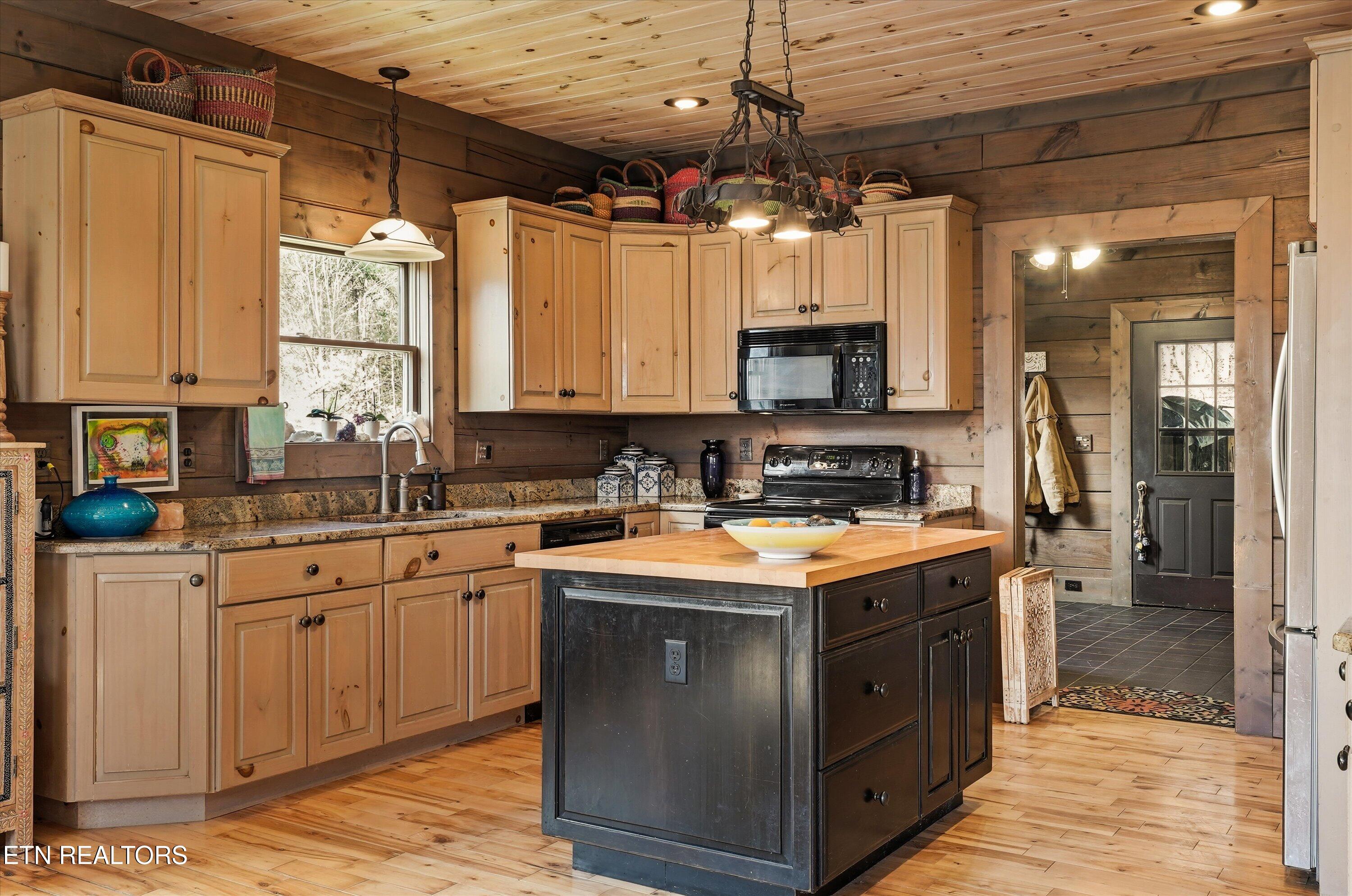 575 Ironsburg Road Tellico Plains, TN 37385 - Photo 15 of 57 11-575 Ironsburg Rd48