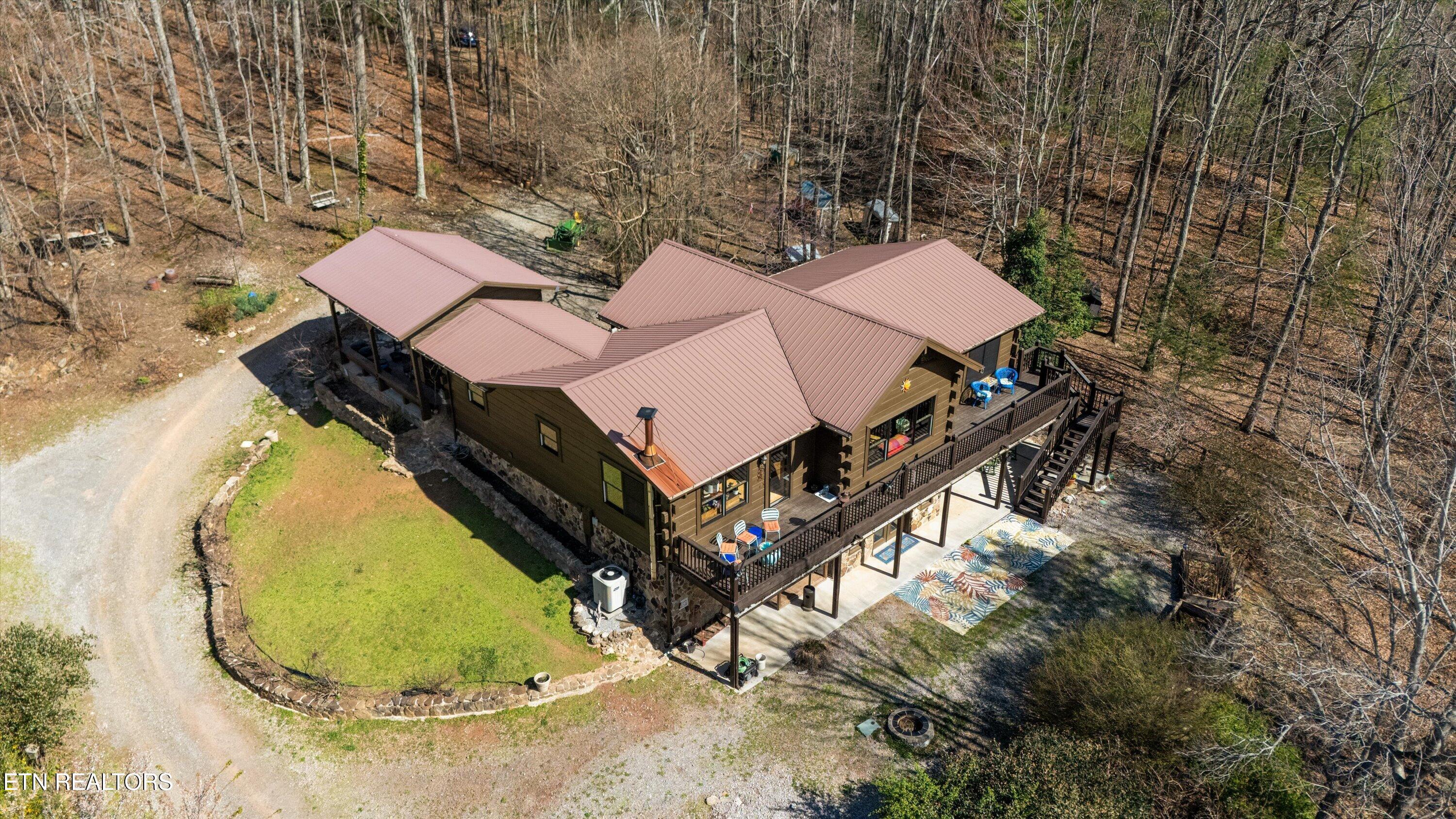 575 Ironsburg Road Tellico Plains, TN 37385 - Photo 2 of 57 42-575 Ironsburg Rd26