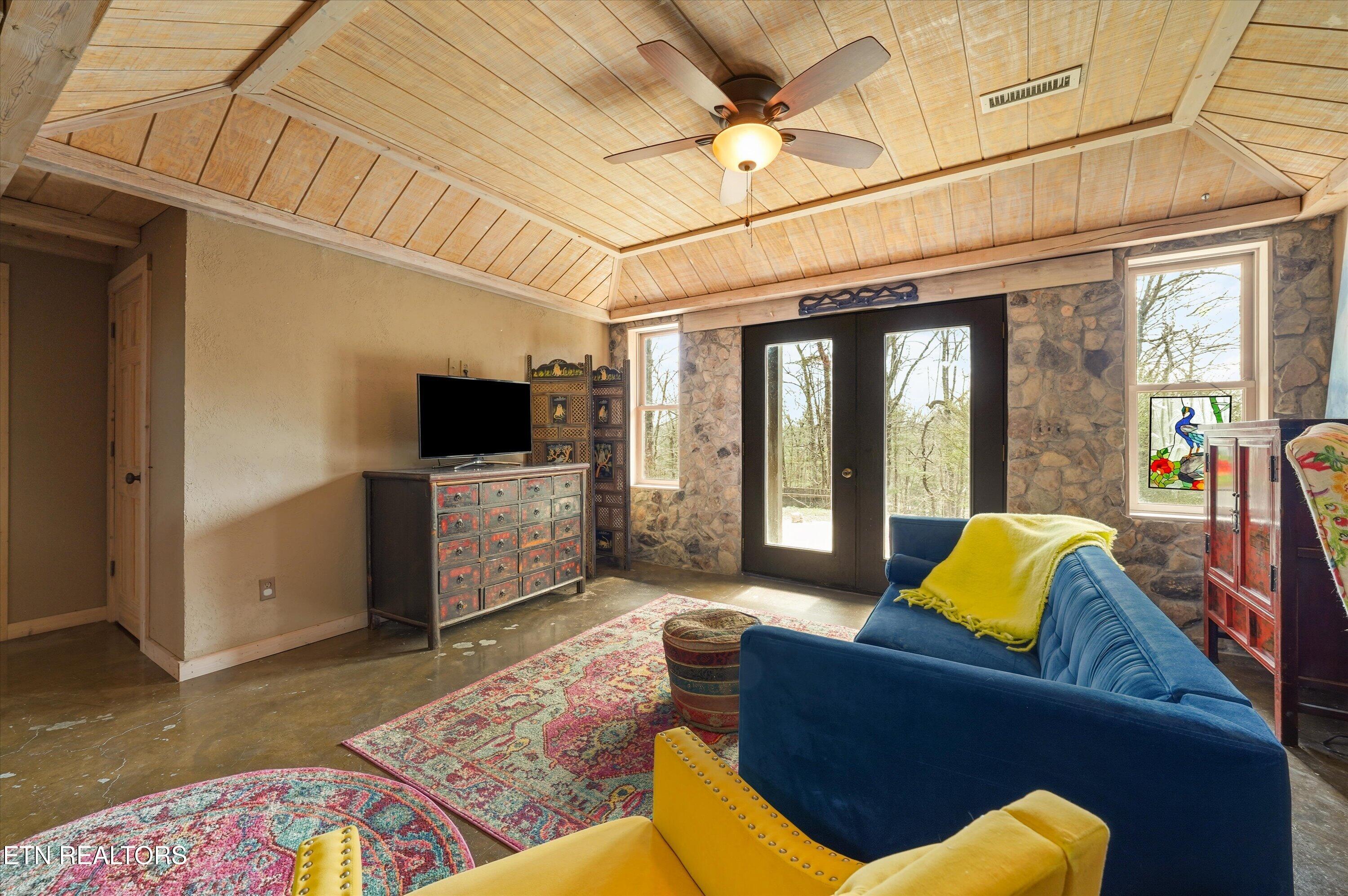 575 Ironsburg Road Tellico Plains, TN 37385 - Photo 28 of 57 31-575 Ironsburg Rd68