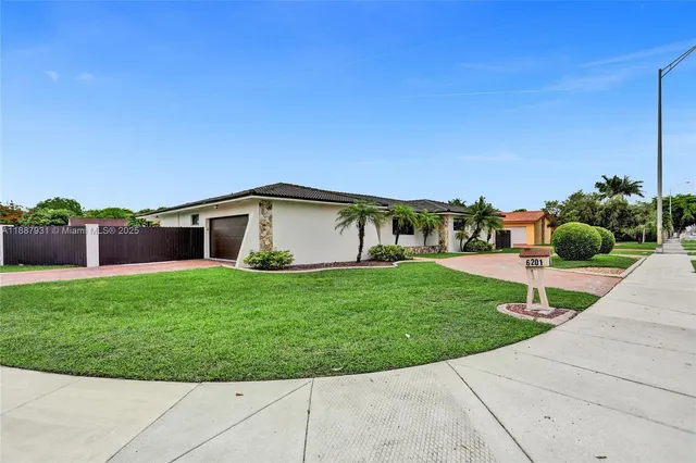 $1,950,000 | 6201 Southwest 107th Avenue, Miami, FL 33173