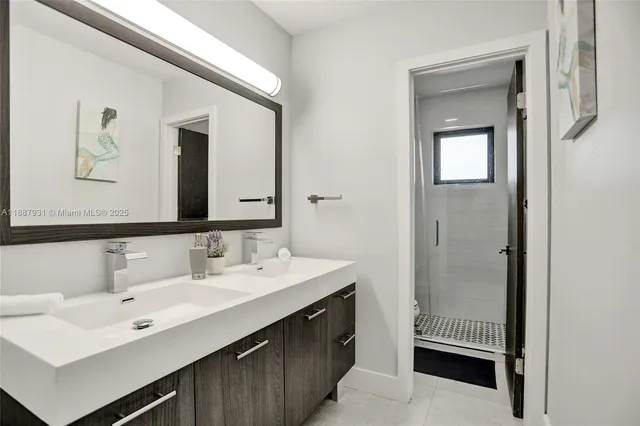 $1,950,000 | 6201 Southwest 107th Avenue, Miami, FL 33173