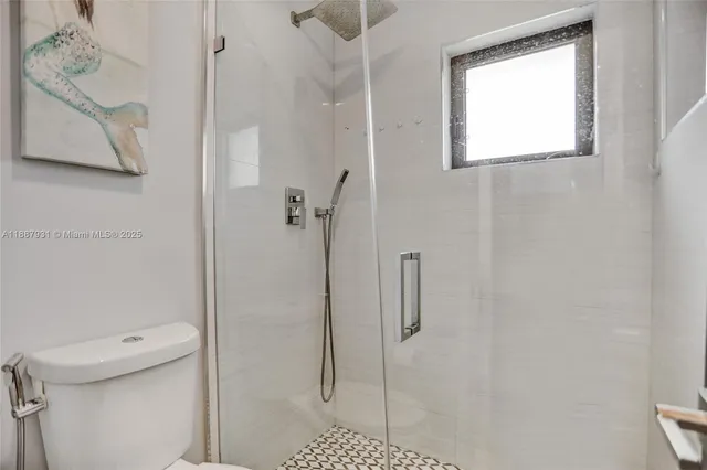 $1,950,000 | 6201 Southwest 107th Avenue, Miami, FL 33173