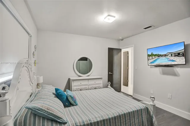 $1,950,000 | 6201 Southwest 107th Avenue, Miami, FL 33173