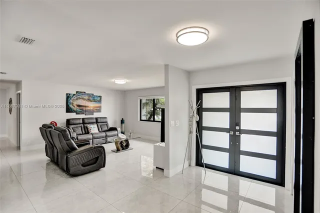 $1,950,000 | 6201 Southwest 107th Avenue, Miami, FL 33173