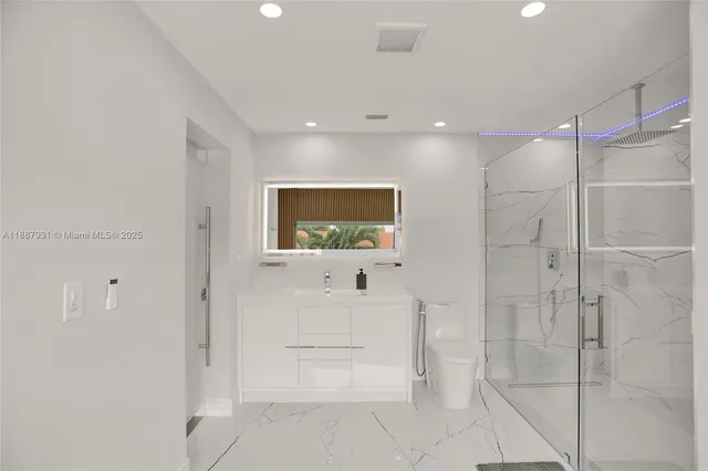 $1,950,000 | 6201 Southwest 107th Avenue, Miami, FL 33173