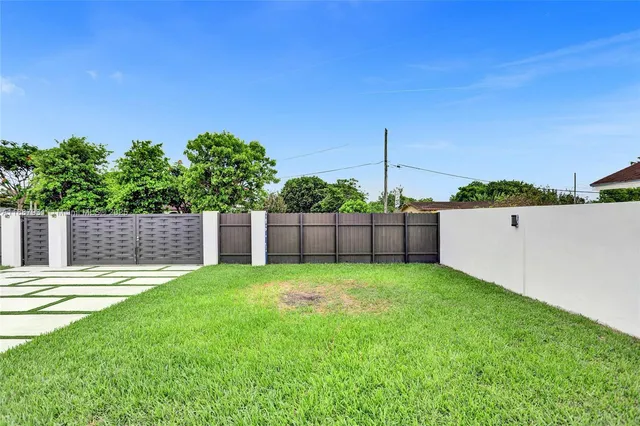 $1,950,000 | 6201 Southwest 107th Avenue, Miami, FL 33173