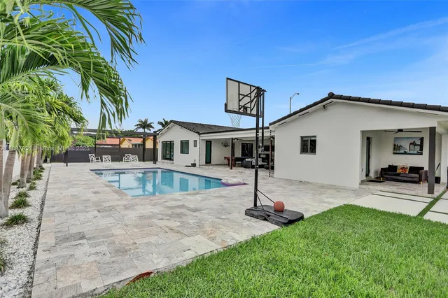 $1,950,000 | 6201 Southwest 107th Avenue, Miami, FL 33173