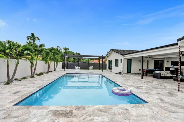$1,950,000 | 6201 Southwest 107th Avenue, Miami, FL 33173