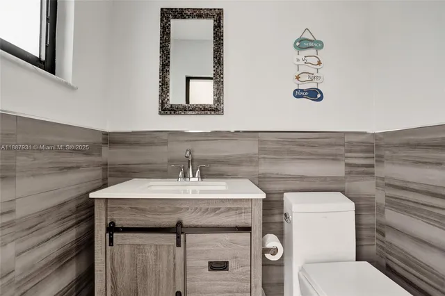 $1,950,000 | 6201 Southwest 107th Avenue, Miami, FL 33173