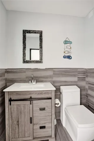 $1,950,000 | 6201 Southwest 107th Avenue, Miami, FL 33173