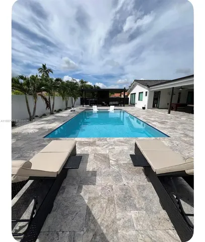 $1,950,000 | 6201 Southwest 107th Avenue, Miami, FL 33173