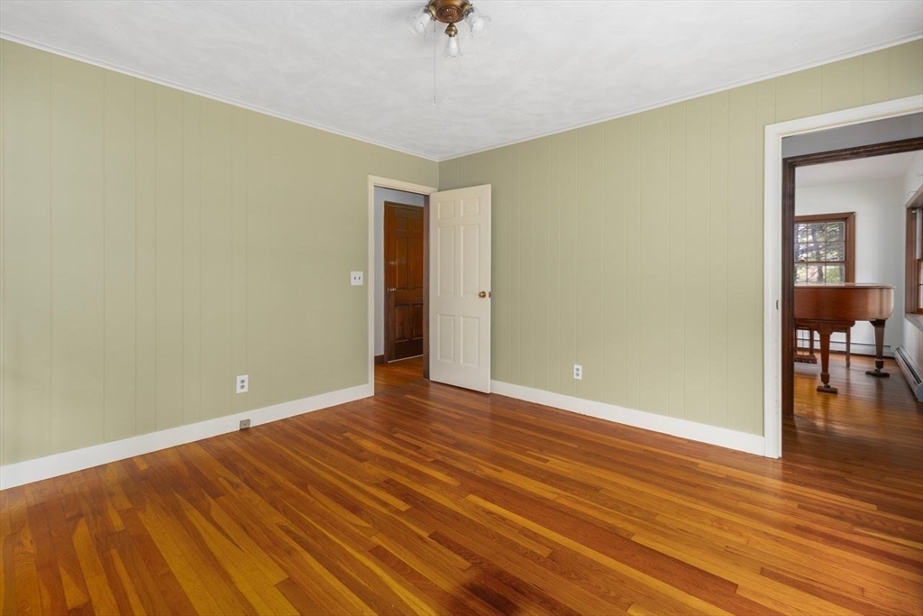 15 Williams Road Smithfield, RI 02917 - Photo 13 of 41 Gallery Image 13