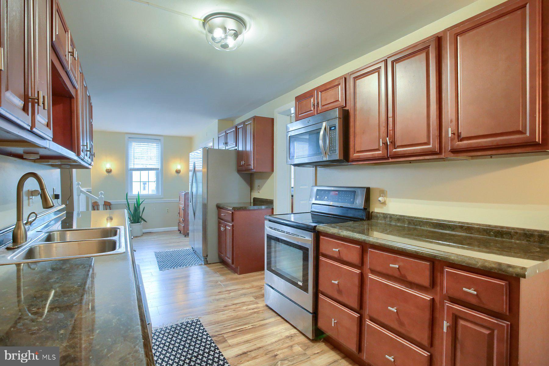 6018 Linglestown Road Harrisburg, PA 17112 - Photo 7 of 35 Gallery Image 7