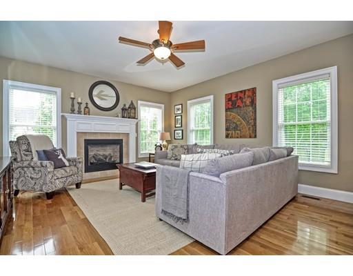 67 Silver Fox Road Franklin, MA 02038 - Photo 11 of 30 Gallery Image 11