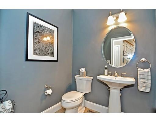 67 Silver Fox Road Franklin, MA 02038 - Photo 10 of 30 Gallery Image 10