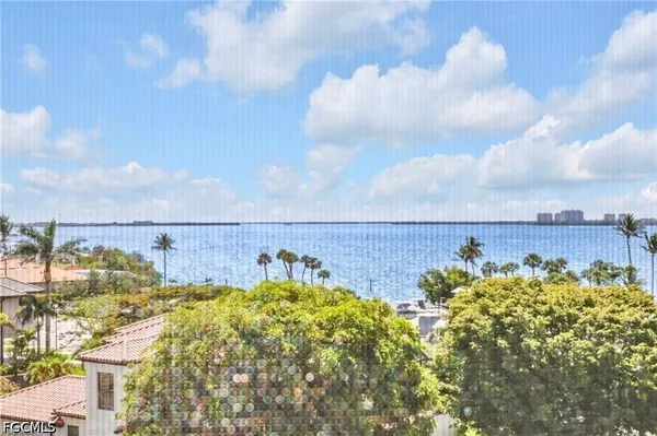 $2,500 | 14819 Laguna Drive, Unit 403, Fort Myers, FL 33908