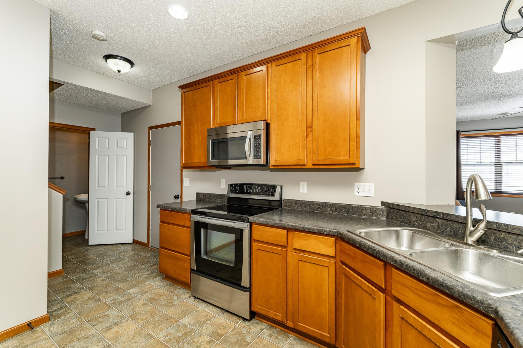 228 Emory Lane Southeast Rochester, MN 55904 - Photo 19 of 30