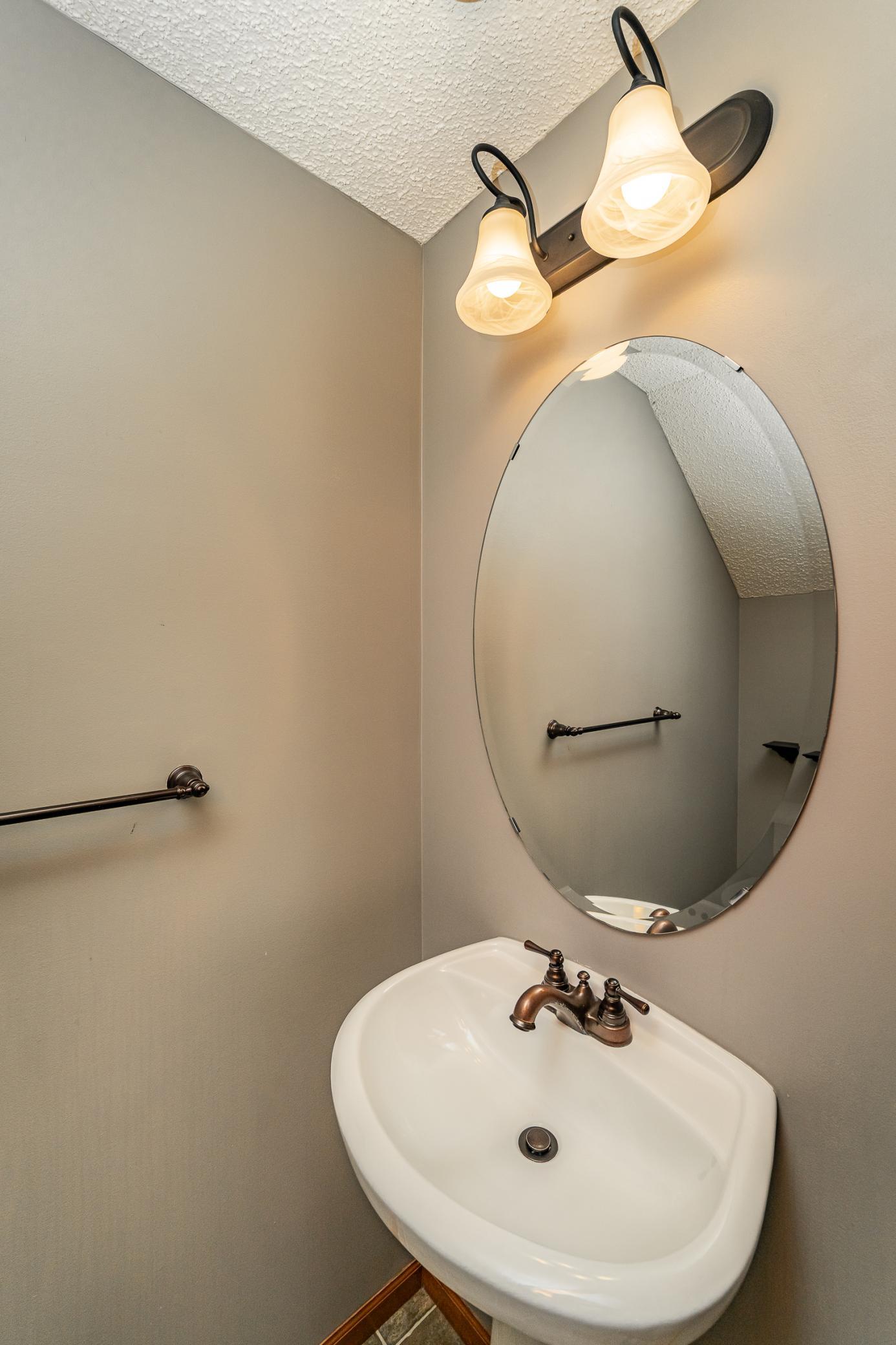 228 Emory Lane Southeast Rochester, MN 55904 - Photo 20 of 30