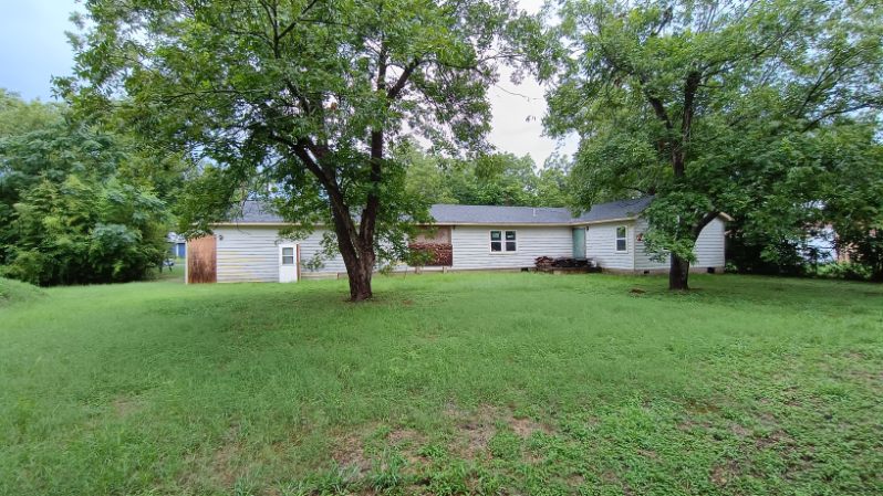 112 Ila Street Elgin, TX 78621 - Photo 15 of 27 View of back lawn
