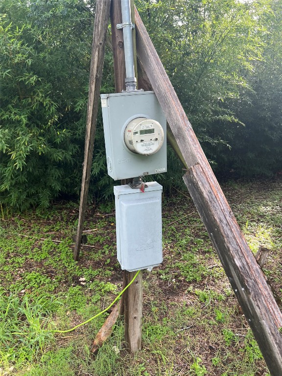 112 Ila Street Elgin, TX 78621 - Photo 26 of 27 Electric Meter on Construction pole