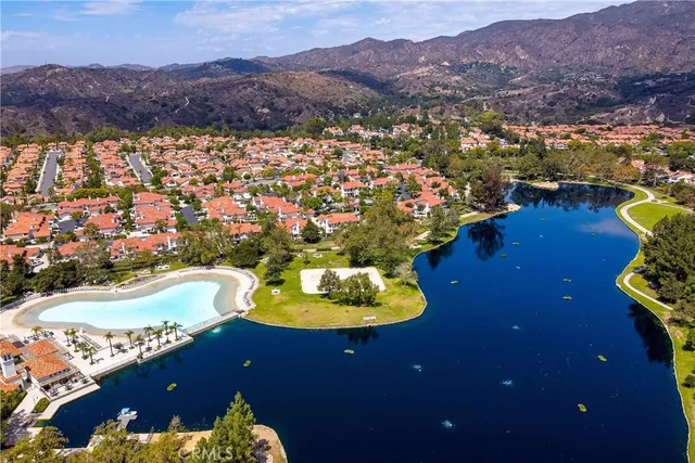 $1,049,900 | 15 La Cueva, Rancho Santa Margarita, CA 92688