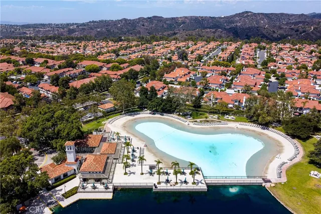 $1,049,900 | 15 La Cueva, Rancho Santa Margarita, CA 92688