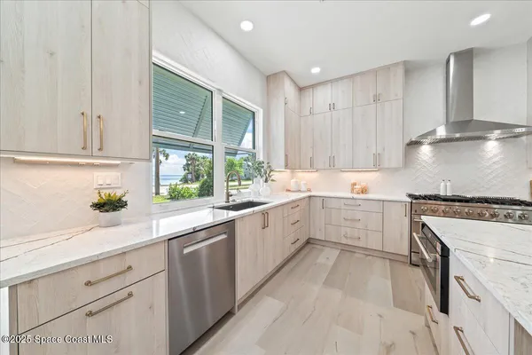 $1,750,000 | 5302 Riveredge Drive, Titusville, FL 32780
