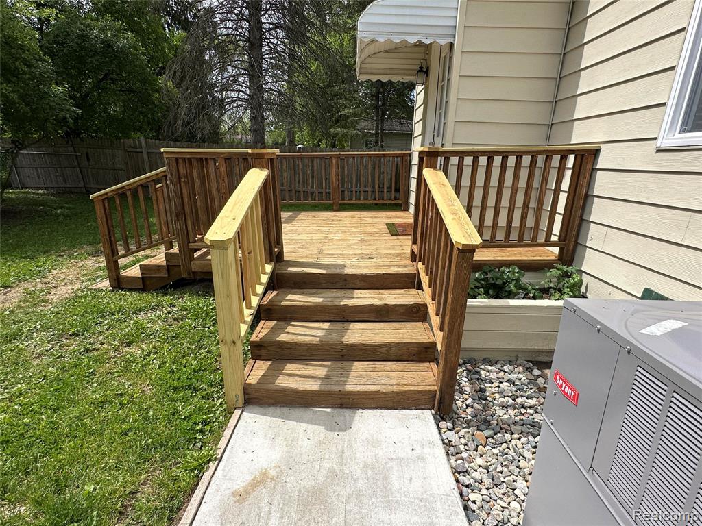 6161 East River Road Flushing, MI 48433 - Photo 46 of 63