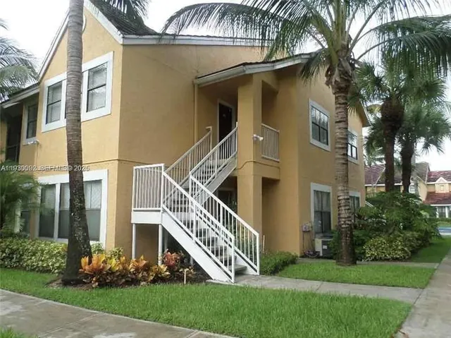 $2,400 | 10501 Southwest 155th Court, Unit 1121, Miami, FL 33196