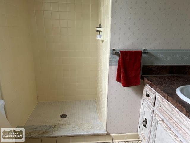 15761 17 Mile Road Clinton Township, MI 48038 - Photo 17 of 19