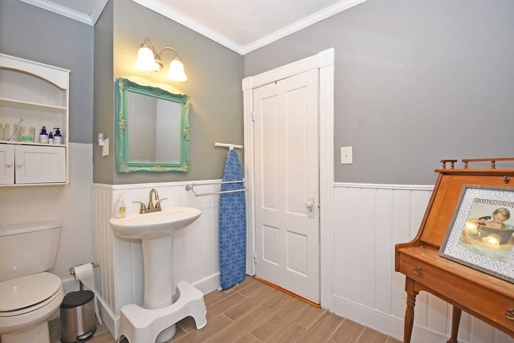69 Whipple Street Worcester, MA 01607 - Photo 21 of 32 Gallery Image 21