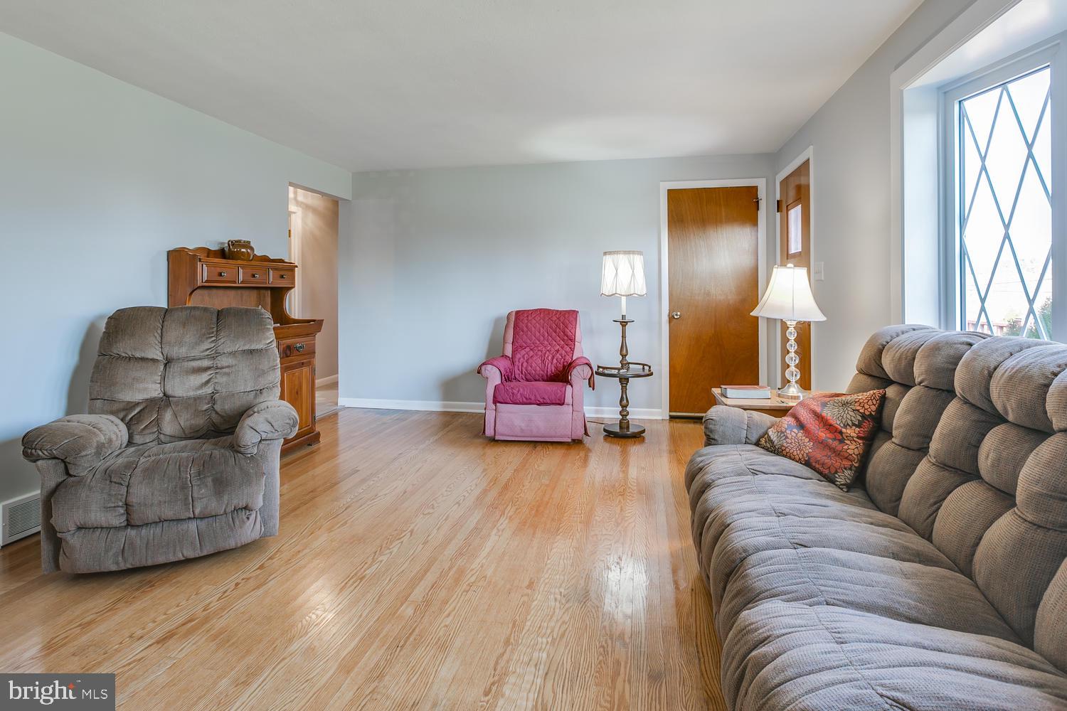 1246 Canadochly Road York, PA 17406 - Photo 6 of 29 Gallery Image 6