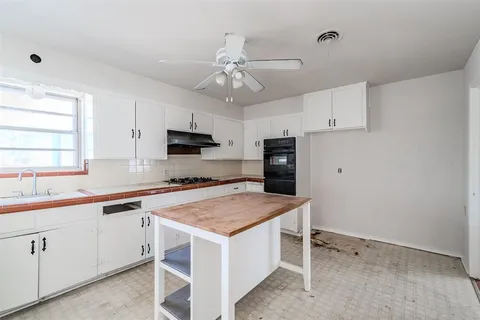 $329,000 | 2348 Wildoak Drive, Dallas, TX 75228