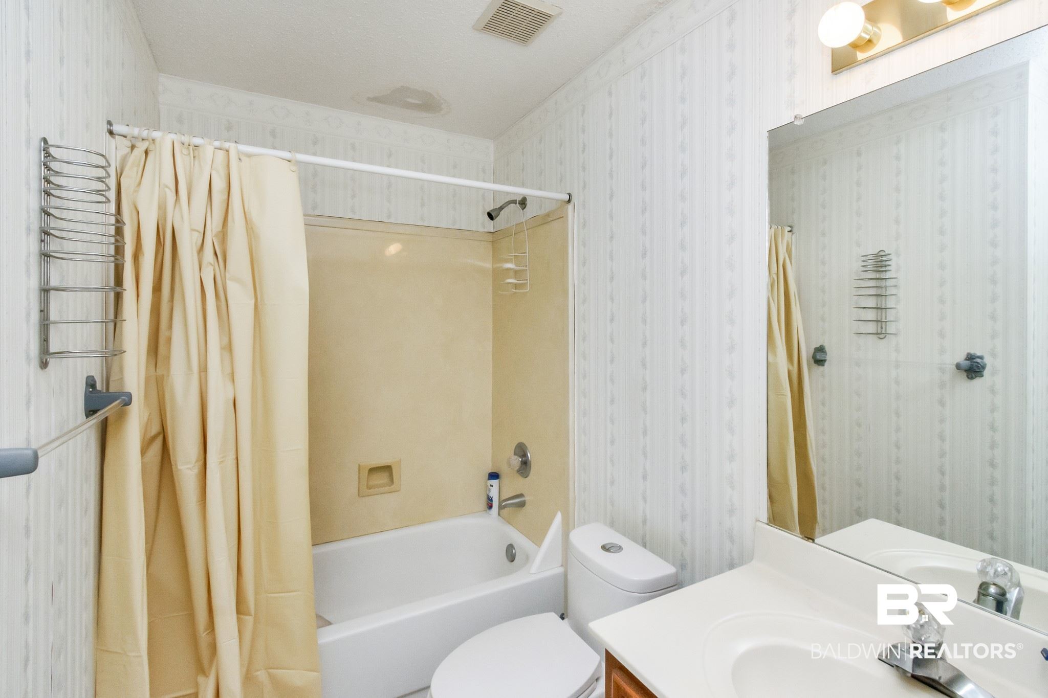 7167 Smithfield Road East Mobile, AL 36695 - Photo 32 of 36