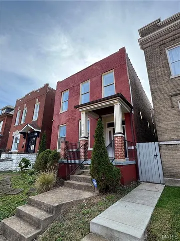 $350,000 | 2748 Accomac Street, St. Louis, MO 63104