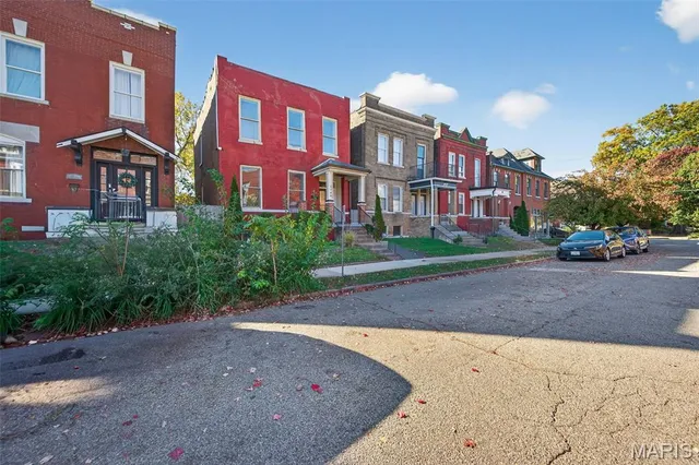 $350,000 | 2748 Accomac Street, St. Louis, MO 63104