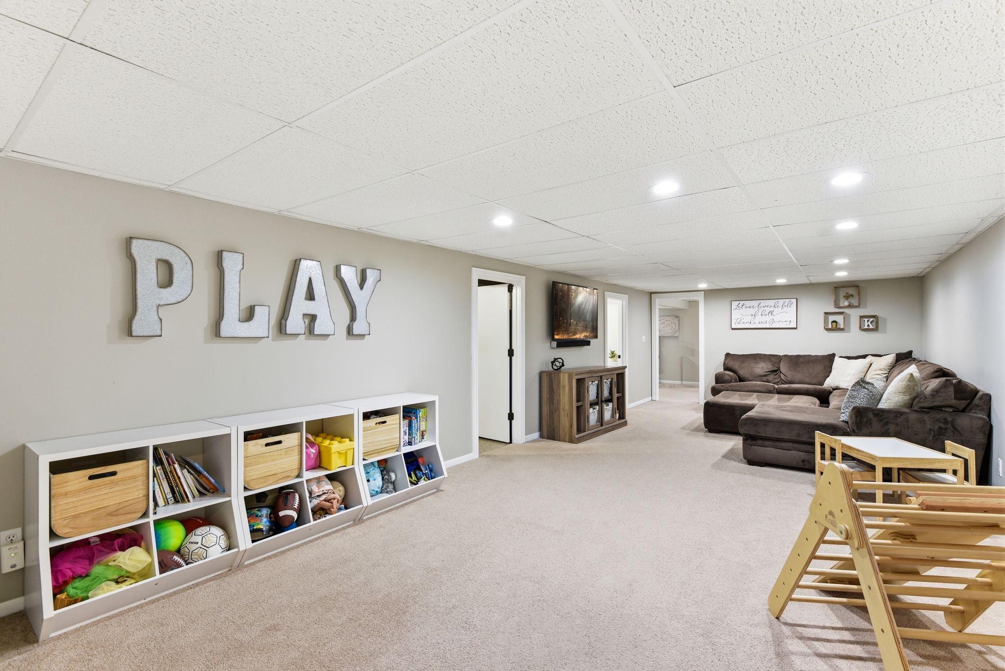 8131 Vincent Avenue South Bloomington, MN 55431 - Photo 24 of 53